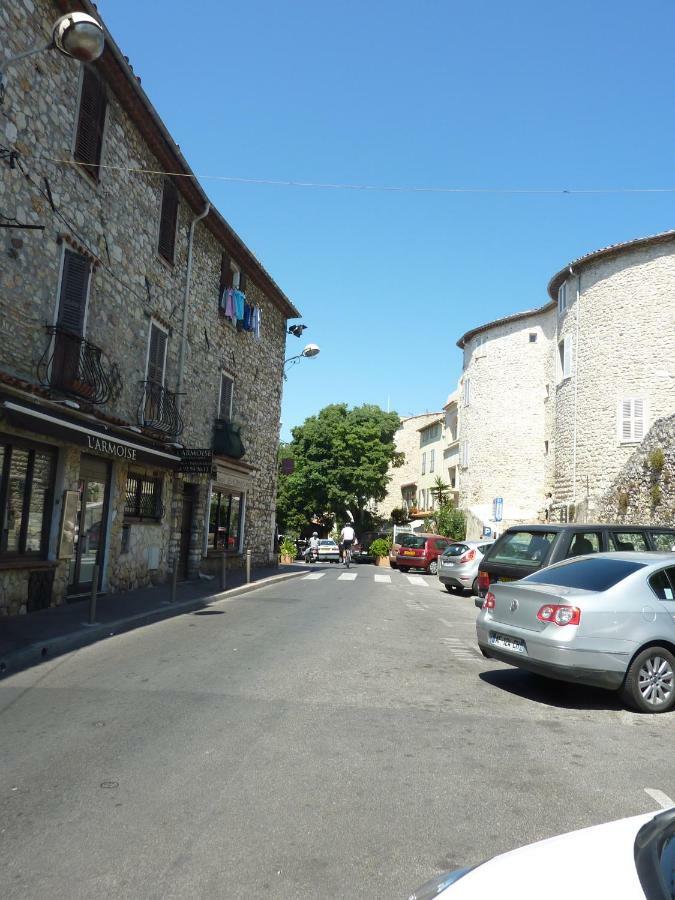 6 Rue De La Tourraque Apartment Antibes Exterior photo